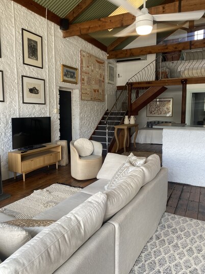 Stunning and Spacious Loft-Style Apartment in Historic Auburn
