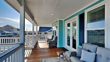 House, Multiple Beds, Patio, Garden View | Property grounds