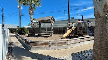 Studio (3 Bedrooms) | Fasilitet på overnattingsstedet