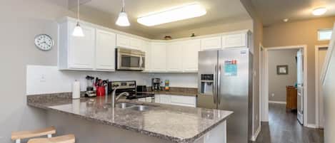 Estudio (3 Bedrooms) | Servicio de la propiedad