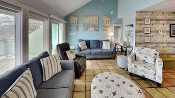 Condo (3 Bedrooms) | Tiện nghi, dịch vụ nơi lưu trú