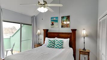 Condo (3 Bedrooms) | Property amenity