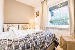 Unclassified image, 2 of 39, button