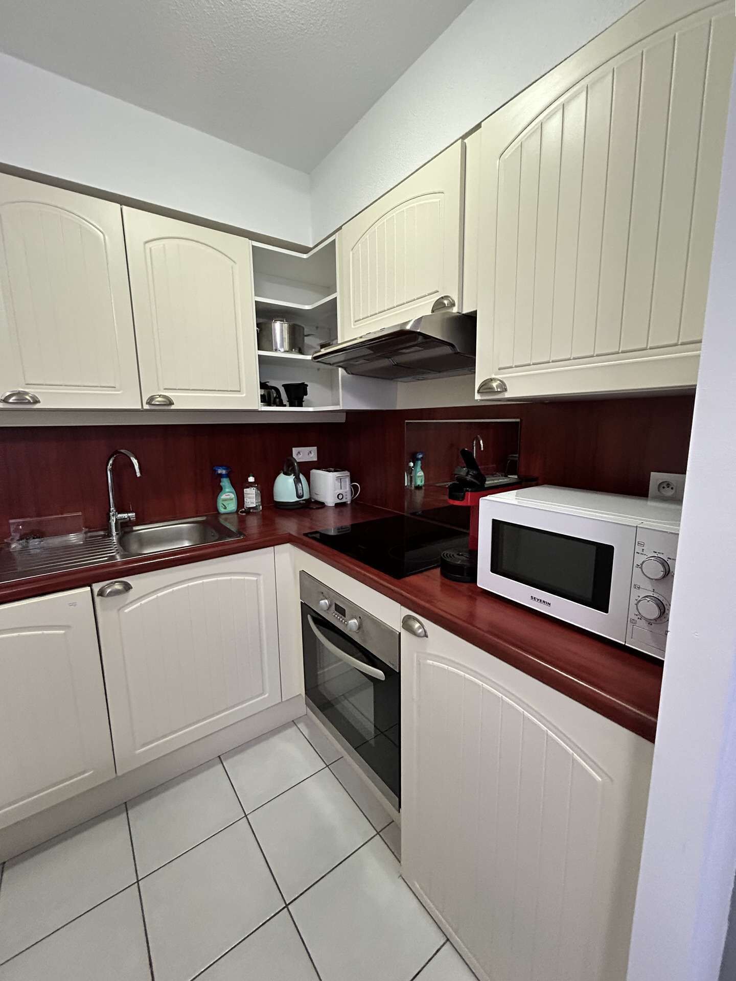 Fridge, oven, dishwasher, toaster