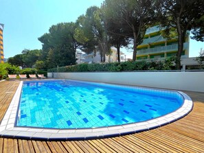 Pool - Holiday apartment in the central area, with swimming pool and near the sea (Bibione)