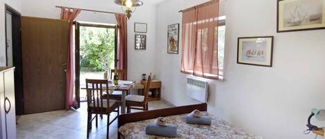 تناول الطعام