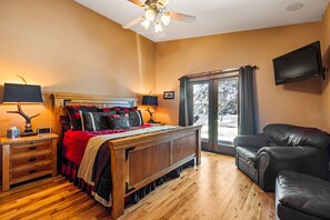 3 bedrooms, iron/ironing board, free WiFi, bed sheets
