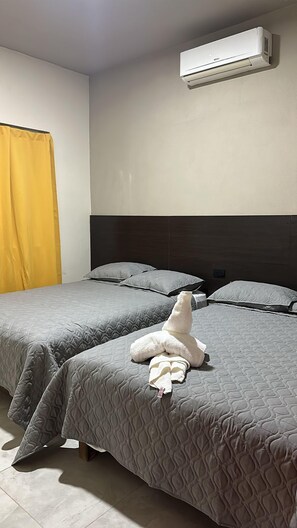 Grand Apartment | Iron/ironing board (on request), WiFi (free) - Hotelito´s (Santa María Huatulco)