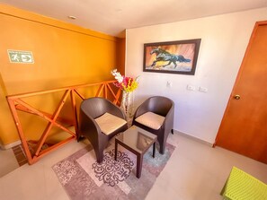 Living area - Sweet Caribbean Airport Hotel (San Andrés)