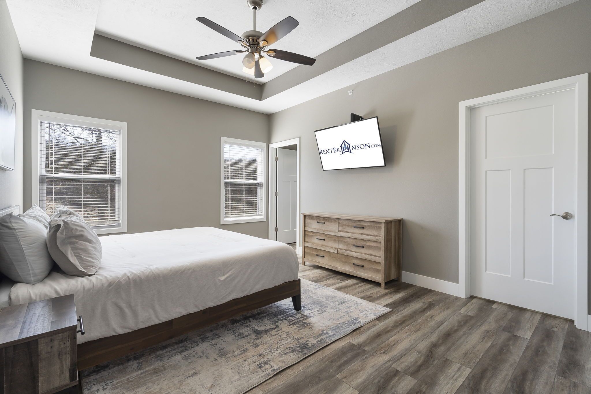 5 soverom, strykejern/-brett, wi-fi og sengetøy