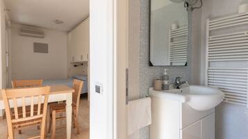 1 Schlafzimmer, Internetzugang