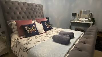 3 bedrooms, iron/ironing board, travel crib, WiFi