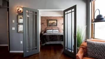 1 bedroom, iron/ironing board, travel crib, WiFi