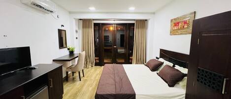 1 bedroom, iron/ironing board, WiFi, bed sheets