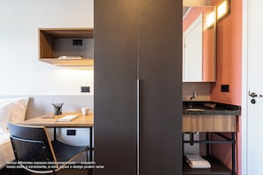 Estudio Confort, 1 cama matrimonial | Área de sala de estar