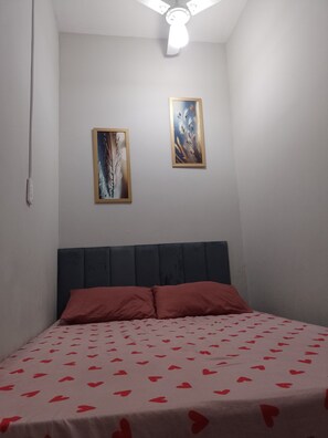 2 Schlafzimmer, Bügeleisen/Bügelbrett, WLAN, Bettwäsche