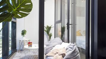 2 bedrooms, desk, free WiFi, bed sheets