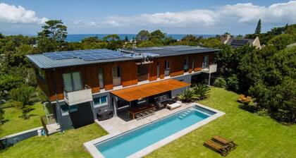 Treestone Villa | Elegant Fernkloof Retreat | Lap Pool | Mountain Views