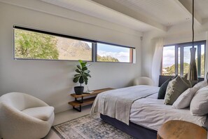 3 Schlafzimmer, Schreibtisch, Bügeleisen/Bügelbrett, kostenloses WLAN