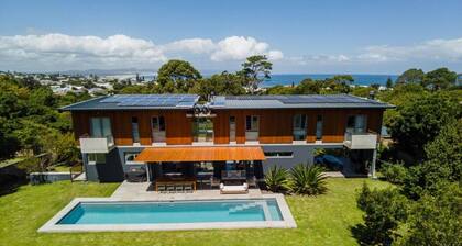 Treestone Villa | Hermanus | Pool | Mountain views