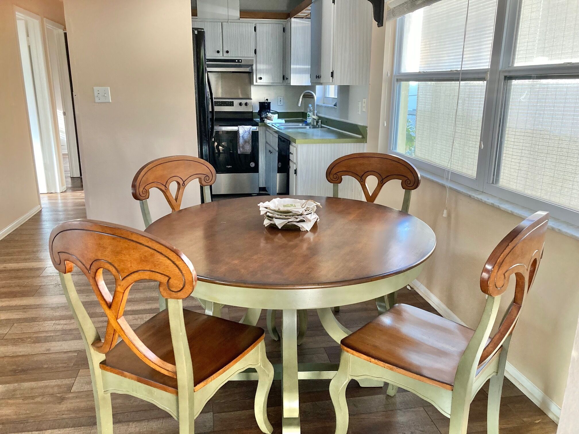 Charming 2-bedroom apartment with AC and WiFi in delightful Naples