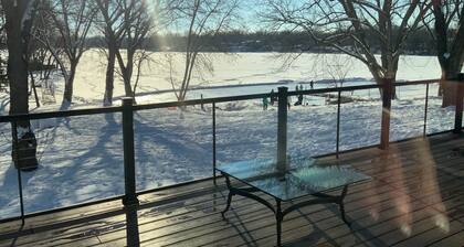 Luxurious lake home, new 4 bdrm, 3 bath 2 kitchens modern farmhouse on SRCL.org
