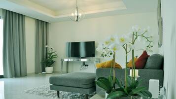 5 bedrooms