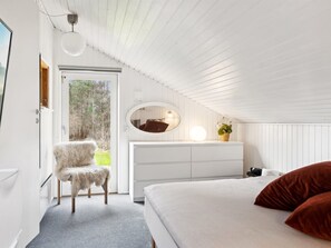 3 bedrooms, internet