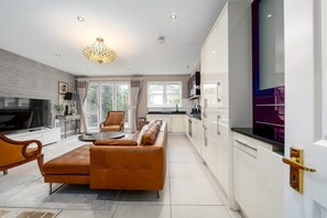 TV - GuestReady - Fulham oasis retreat with garden (London)