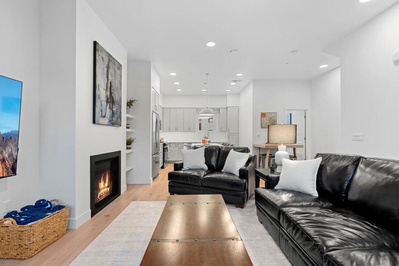 Smart TV, fireplace, video games