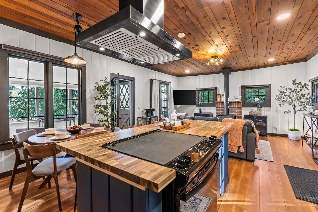 Frigorífic, microones, forn i placa de cuina 