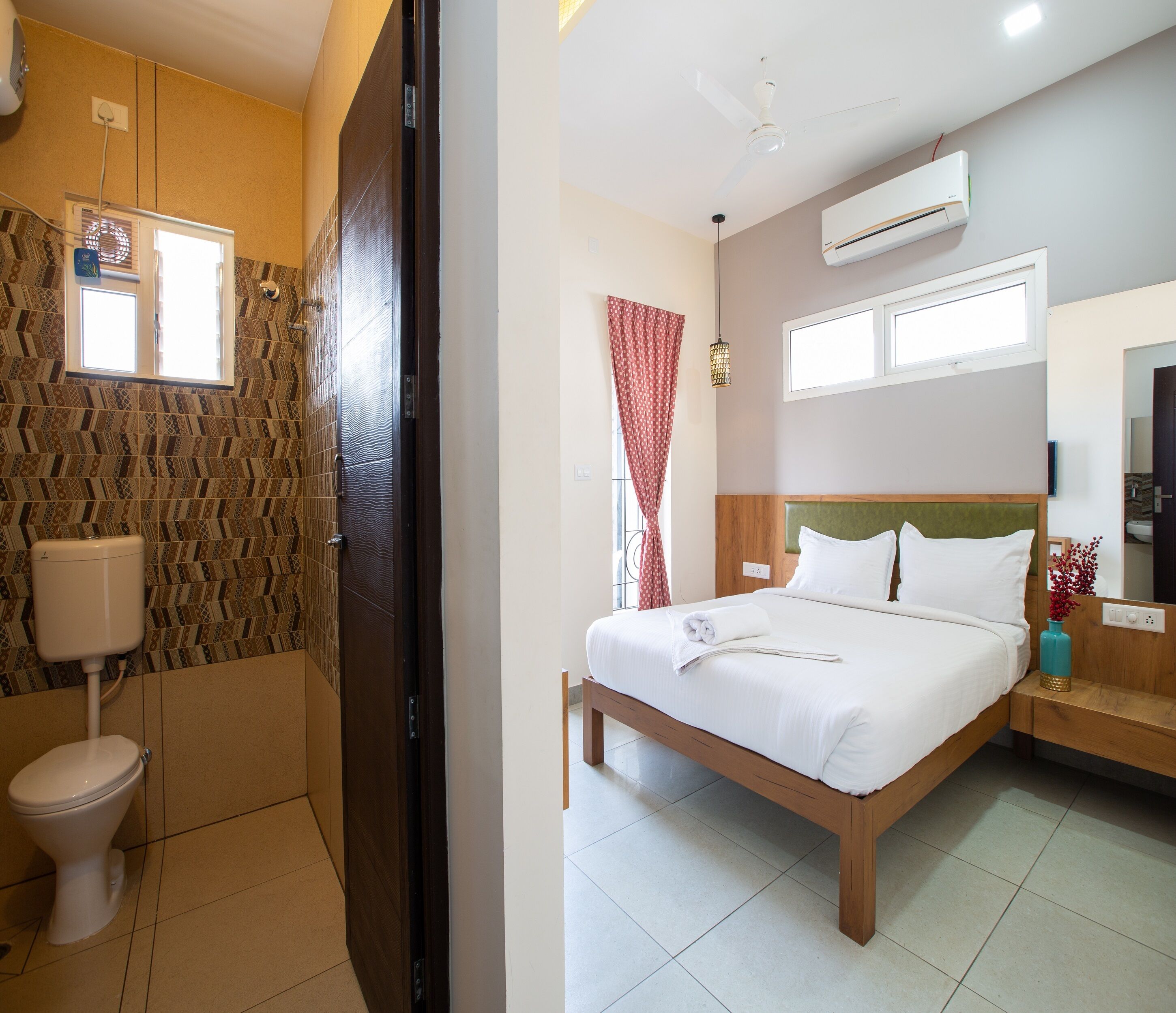Double Room | Egyptian cotton sheets, premium bedding, desk, soundproofing