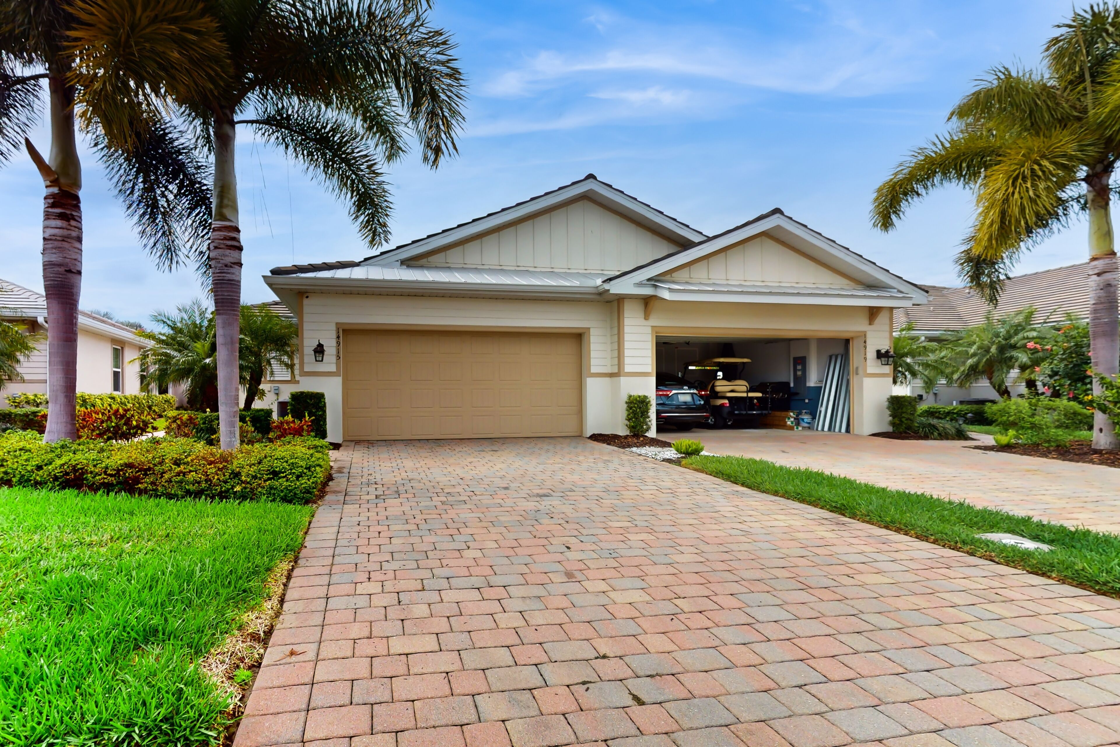 Modern dog-friendly home with heated pool, beach, 22 lakes, dock, gym, BBQ area