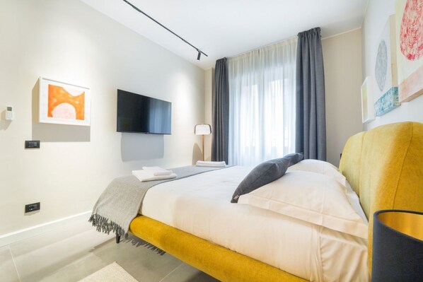 3 habitaciones, tabla de planchar con plancha, wifi y ropa de cama