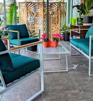 Interior - Botanical Sabbatical (Tarpon Springs)