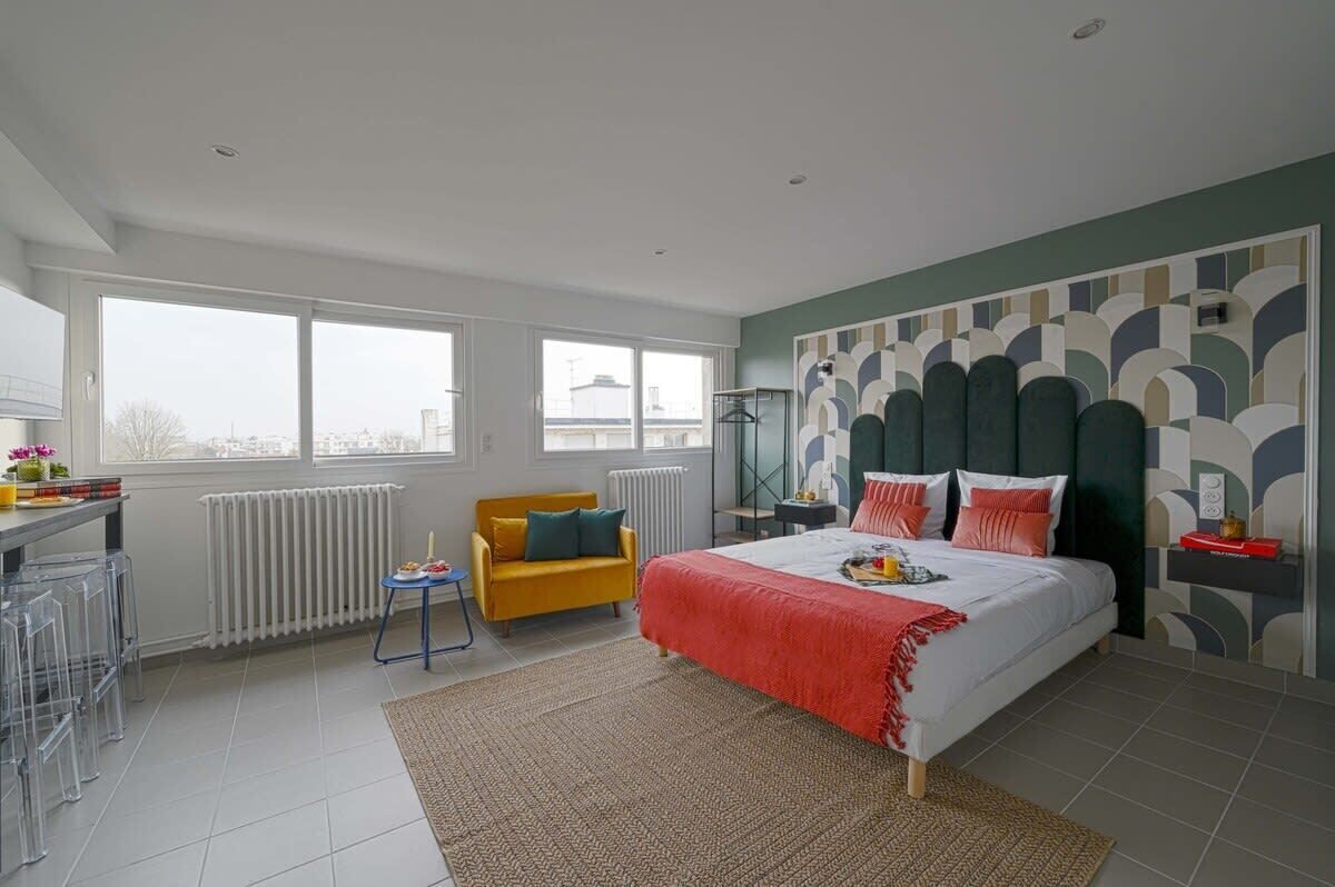 1 bedroom, desk, iron/ironing board, WiFi