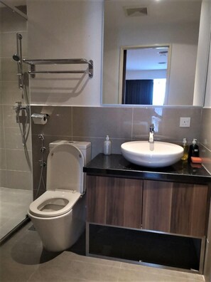 Business Studio | Bathroom