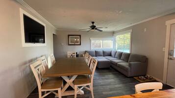 TV connectée, cheminée