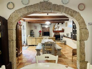 Dining - Gîte La Ferme de Cabanis 10 Pers (ANDUZE)