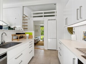 Fridge, microwave, dishwasher, cookware/dishes/utensils