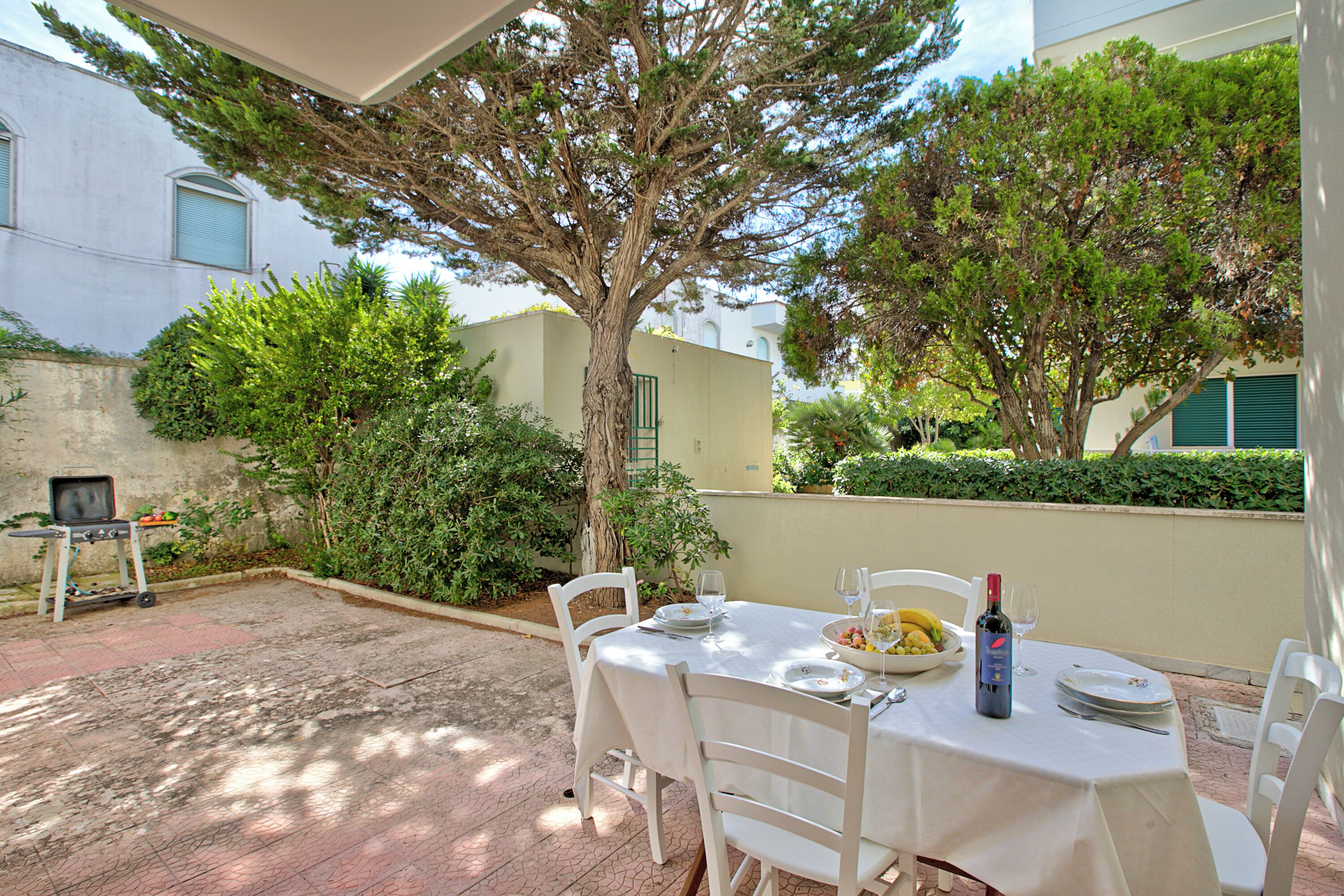 Standard-Apartment, Mehrere Schlafzimmer (Residence Thalassa With Pool) | Speisen im Freien