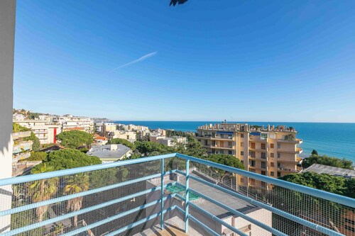 Sofy Apartment- Sea View & Private Parking 