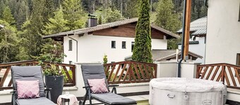 Sandra Falch by Interhome