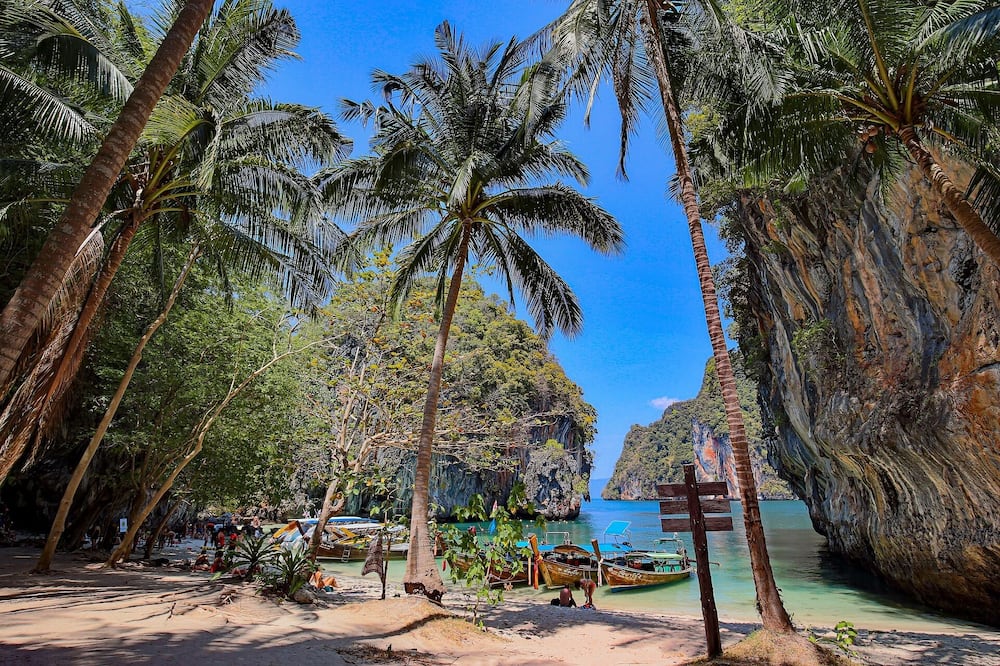 Koh Lanta Amantra Lake View Resort