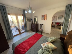 2 bedrooms, iron/ironing board, Internet - 108 Parque Cristina, Ocean View, Heated Pool (San Eugenio Alto)