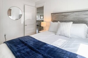 2 室のベッドルーム、アイロン / アイロン台、WiFi、ベッドシーツ