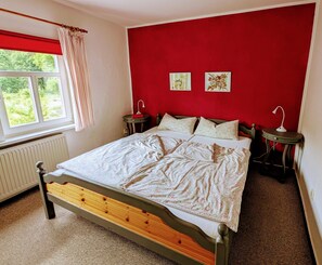 3 bedrooms, iron/ironing board, free WiFi, bed sheets - Holiday Home 'Bodebaude' with Mountain View, Private Terrace and Wi-Fi (OT Treseburg)