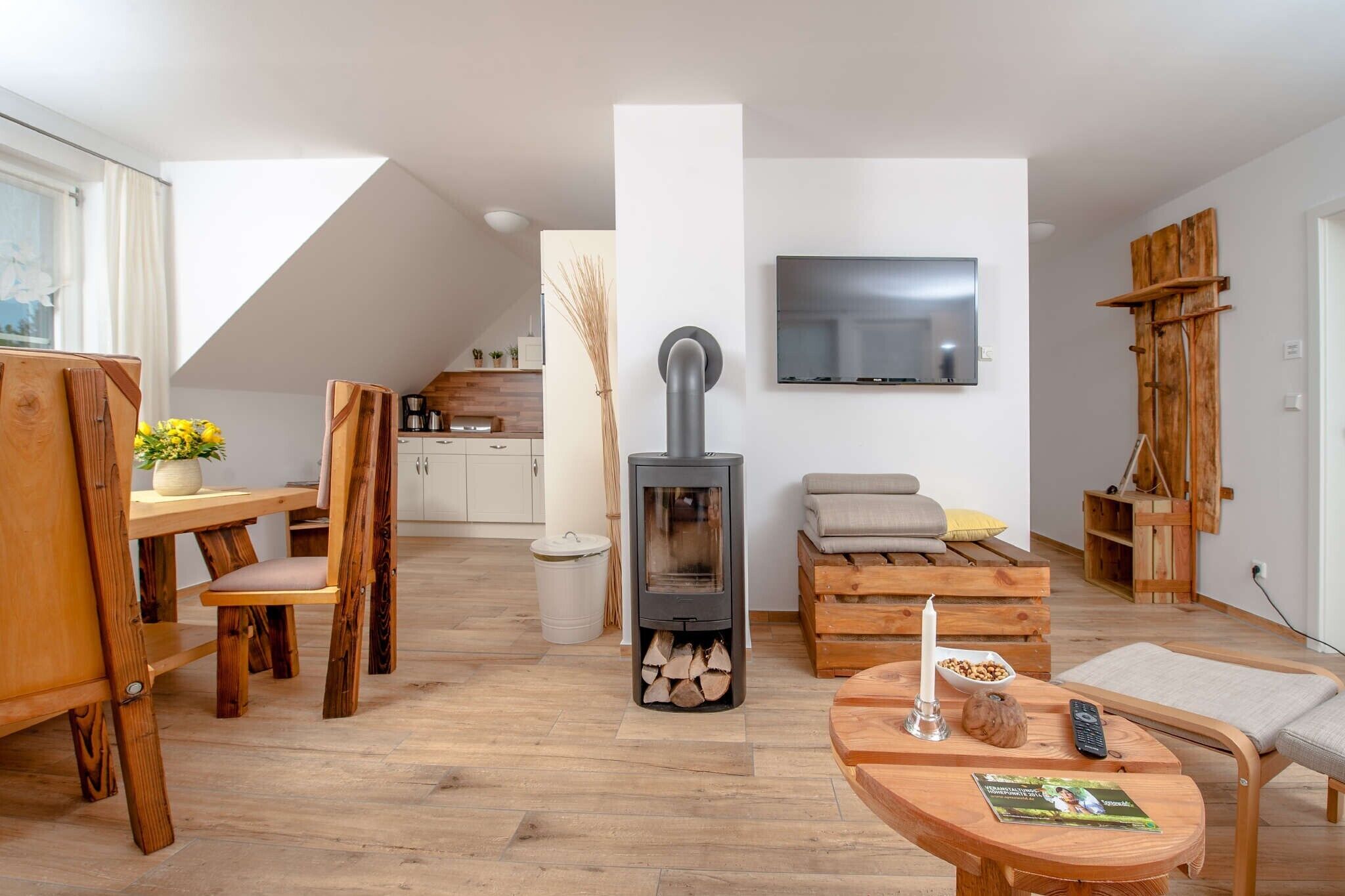 TV, peis, bordtennis og stereoanlegg