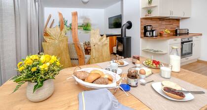Ferienwohnung Fliess" mit privater Terrasse und WLAN