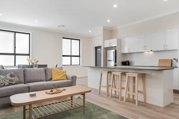 Crooked Lane Apartment | CBD, Stylish & Central